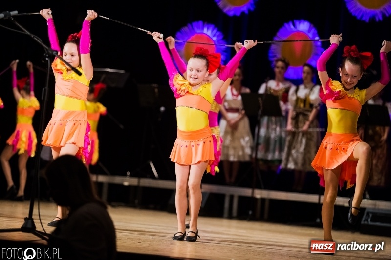 Zdjęcie w galerii na portalu naszraciborz.pl: Koncert charytatywny Źródła na rzecz Filipka wiadomości z regionu