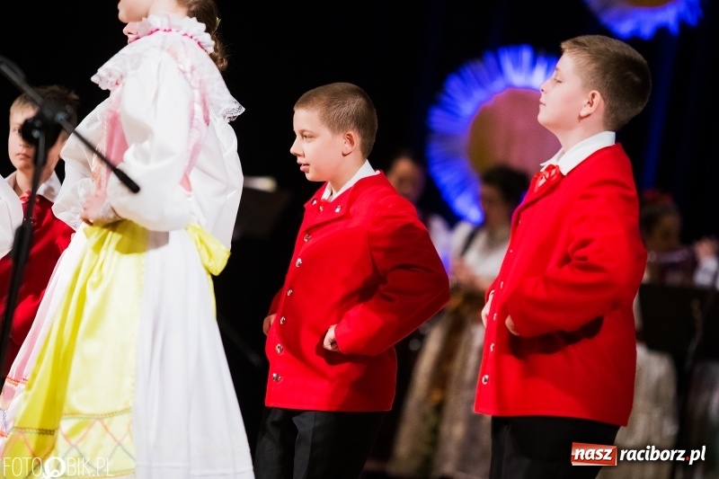 Zdjęcie w galerii na portalu naszraciborz.pl: Koncert charytatywny Źródła na rzecz Filipka wiadomości z regionu