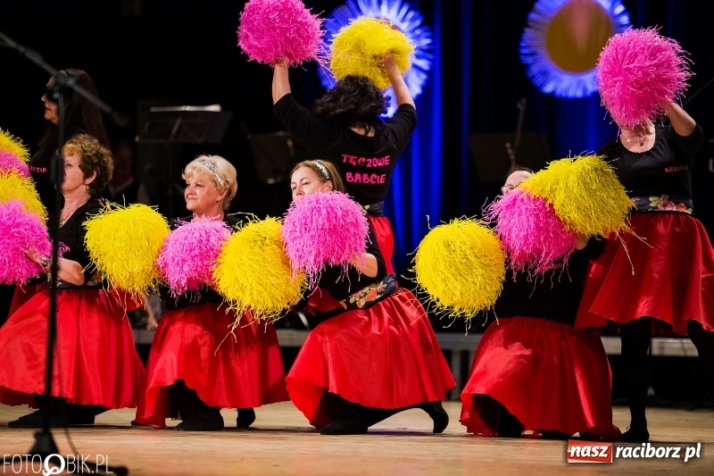 Zdjęcie w galerii na portalu naszraciborz.pl: Koncert charytatywny Źródła na rzecz Filipka wiadomości z regionu