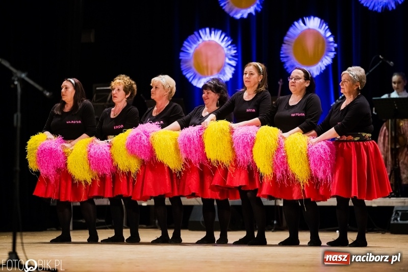 Zdjęcie w galerii na portalu naszraciborz.pl: Koncert charytatywny Źródła na rzecz Filipka wiadomości z regionu