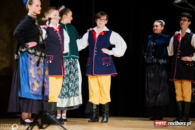 Zdjęcie w galerii na portalu naszraciborz.pl: Koncert charytatywny Źródła na rzecz Filipka wiadomości z regionu