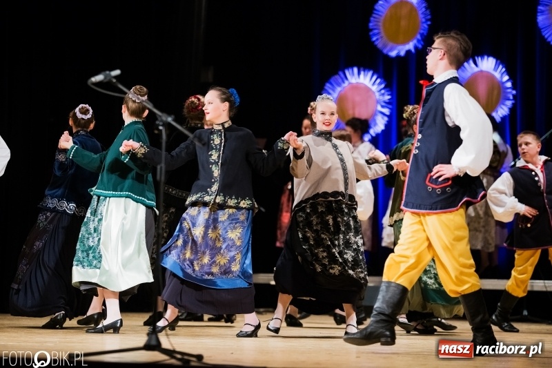 Zdjęcie w galerii na portalu naszraciborz.pl: Koncert charytatywny Źródła na rzecz Filipka wiadomości z regionu