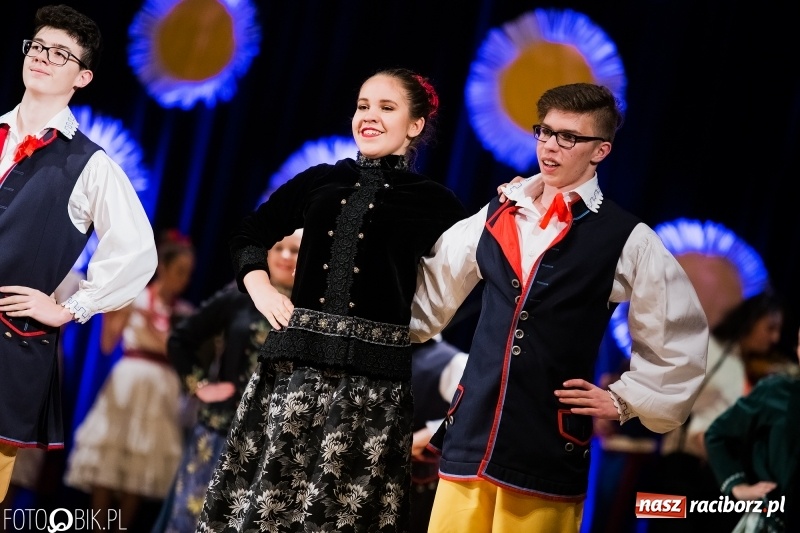 Zdjęcie w galerii na portalu naszraciborz.pl: Koncert charytatywny Źródła na rzecz Filipka wiadomości z regionu