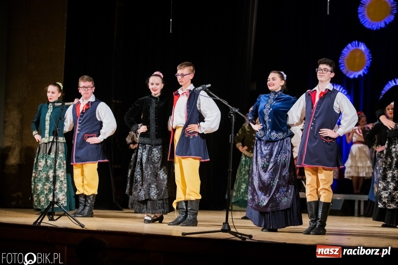 Zdjęcie w galerii na portalu naszraciborz.pl: Koncert charytatywny Źródła na rzecz Filipka wiadomości z regionu