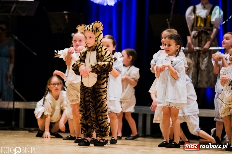 Zdjęcie w galerii na portalu naszraciborz.pl: Koncert charytatywny Źródła na rzecz Filipka wiadomości z regionu