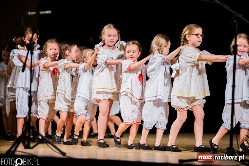 Zdjęcie w galerii na portalu naszraciborz.pl: Koncert charytatywny Źródła na rzecz Filipka wiadomości z regionu
