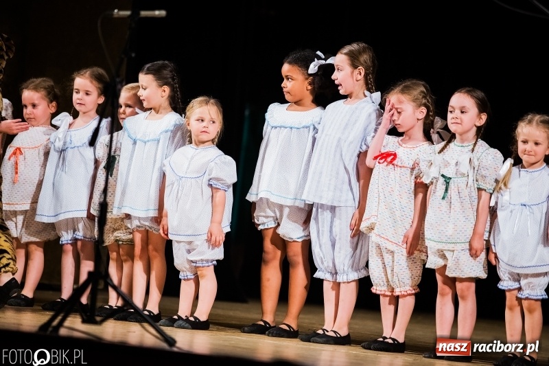 Zdjęcie w galerii na portalu naszraciborz.pl: Koncert charytatywny Źródła na rzecz Filipka wiadomości z regionu