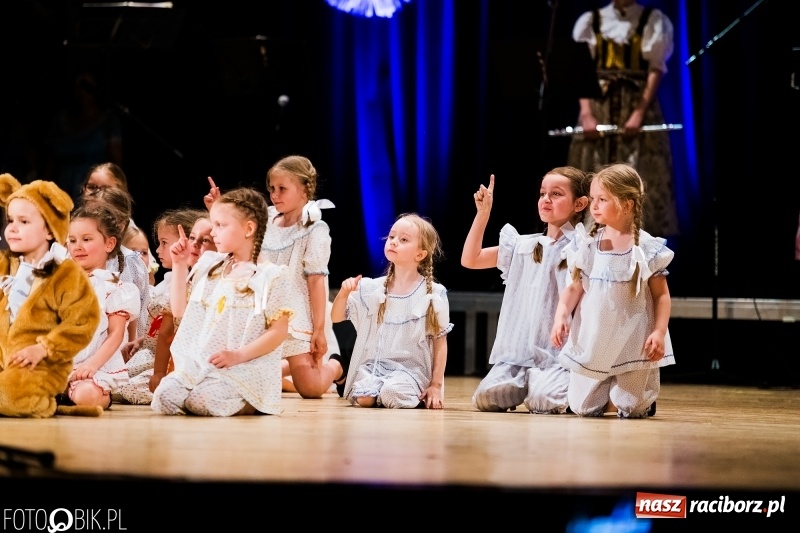 Zdjęcie w galerii na portalu naszraciborz.pl: Koncert charytatywny Źródła na rzecz Filipka wiadomości z regionu