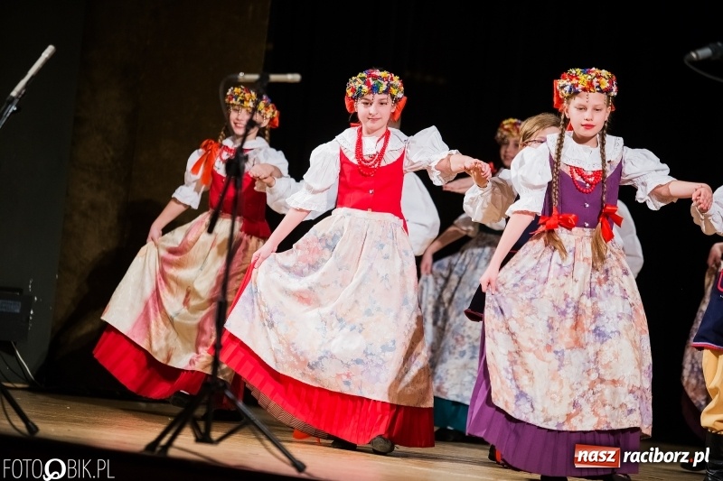 Zdjęcie w galerii na portalu naszraciborz.pl: Koncert charytatywny Źródła na rzecz Filipka wiadomości z regionu