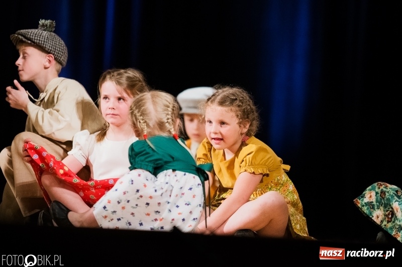 Zdjęcie w galerii na portalu naszraciborz.pl: Koncert charytatywny Źródła na rzecz Filipka wiadomości z regionu