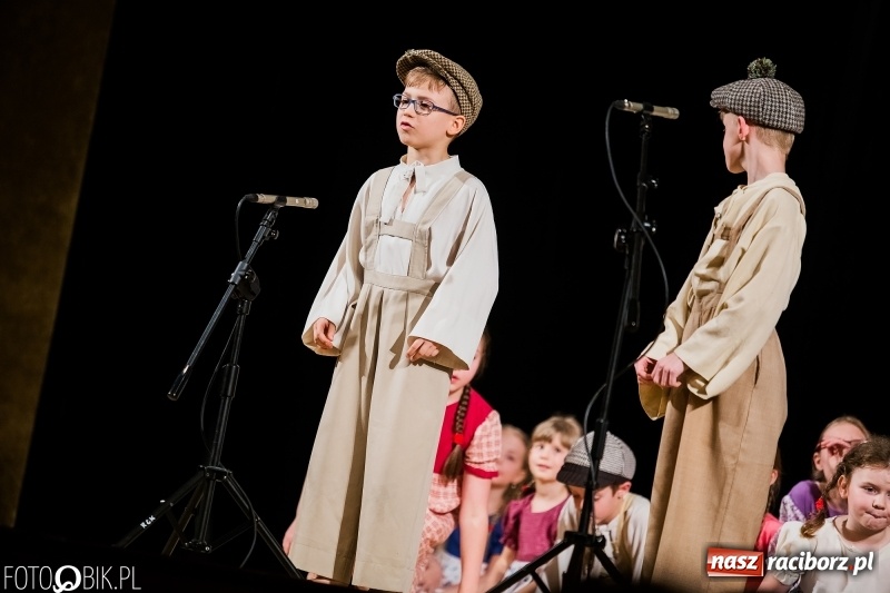 Zdjęcie w galerii na portalu naszraciborz.pl: Koncert charytatywny Źródła na rzecz Filipka wiadomości z regionu