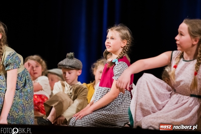 Zdjęcie w galerii na portalu naszraciborz.pl: Koncert charytatywny Źródła na rzecz Filipka wiadomości z regionu