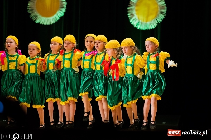 Zdjęcie w galerii na portalu naszraciborz.pl: Koncert charytatywny Źródła na rzecz Filipka wiadomości z regionu