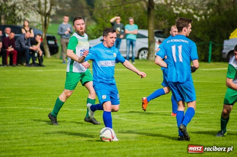 Zdjęcie w galerii na portalu naszraciborz.pl: A klasa: Hit kolejki nie zawiódł. Kornowac zremisował z Gorzycami wiadomości z regionu