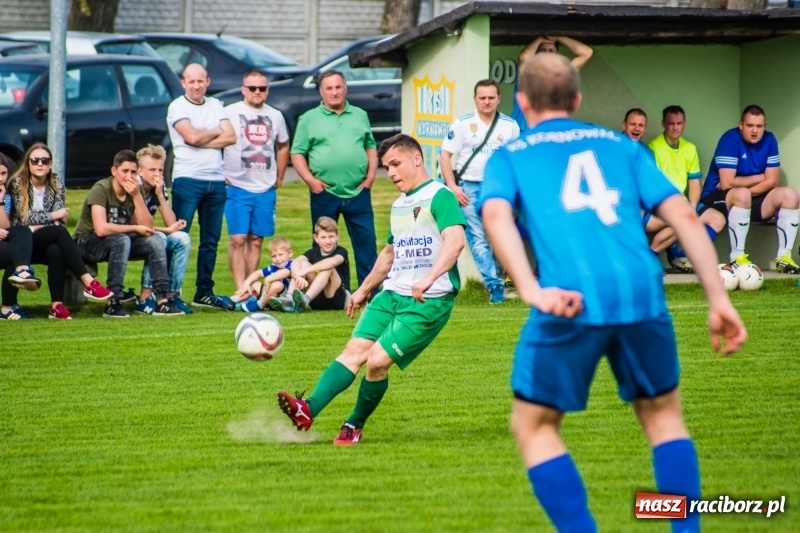 Zdjęcie w galerii na portalu naszraciborz.pl: A klasa: Hit kolejki nie zawiódł. Kornowac zremisował z Gorzycami wiadomości z regionu