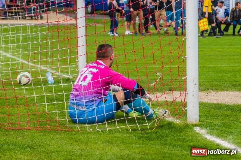 Zdjęcie w galerii na portalu naszraciborz.pl: A klasa: Hit kolejki nie zawiódł. Kornowac zremisował z Gorzycami wiadomości z regionu