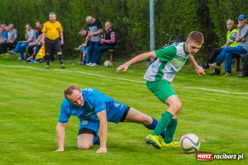 Zdjęcie w galerii na portalu naszraciborz.pl: A klasa: Hit kolejki nie zawiódł. Kornowac zremisował z Gorzycami wiadomości z regionu