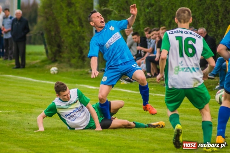 Zdjęcie w galerii na portalu naszraciborz.pl: A klasa: Hit kolejki nie zawiódł. Kornowac zremisował z Gorzycami wiadomości z regionu