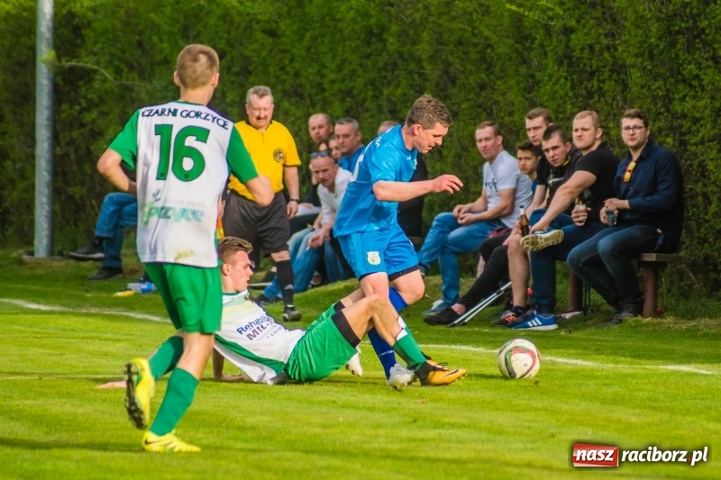 Zdjęcie w galerii na portalu naszraciborz.pl: A klasa: Hit kolejki nie zawiódł. Kornowac zremisował z Gorzycami wiadomości z regionu
