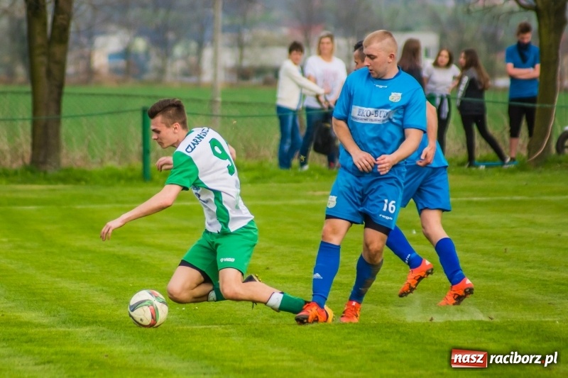 Zdjęcie w galerii na portalu naszraciborz.pl: A klasa: Hit kolejki nie zawiódł. Kornowac zremisował z Gorzycami wiadomości z regionu