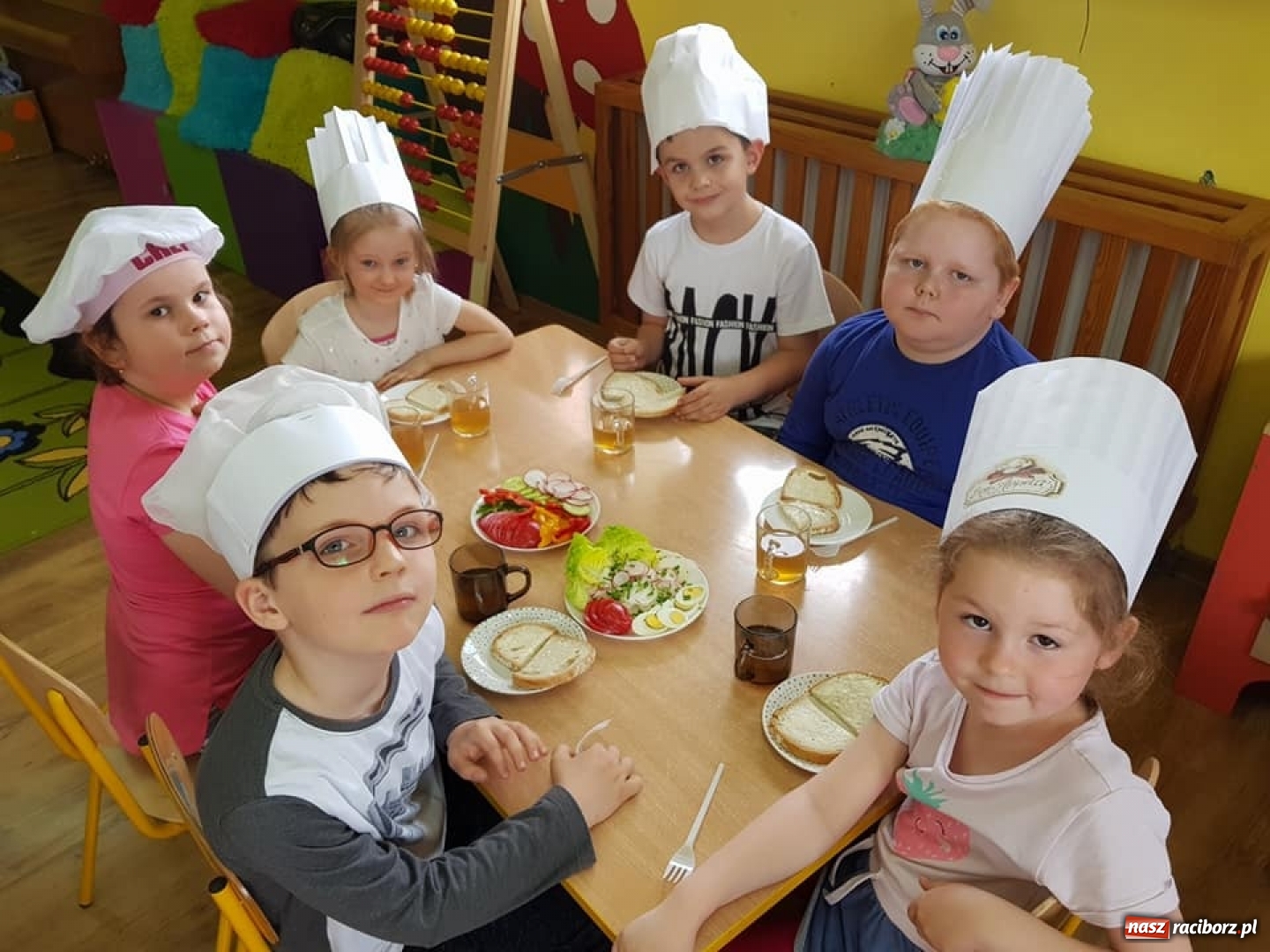 Zdjęcie w galerii na portalu naszraciborz.pl: Posłuchaj dzieci z Nędzy! Przedszkolaki działają lepiej niż kampanie reklamowe wiadomości z regionu