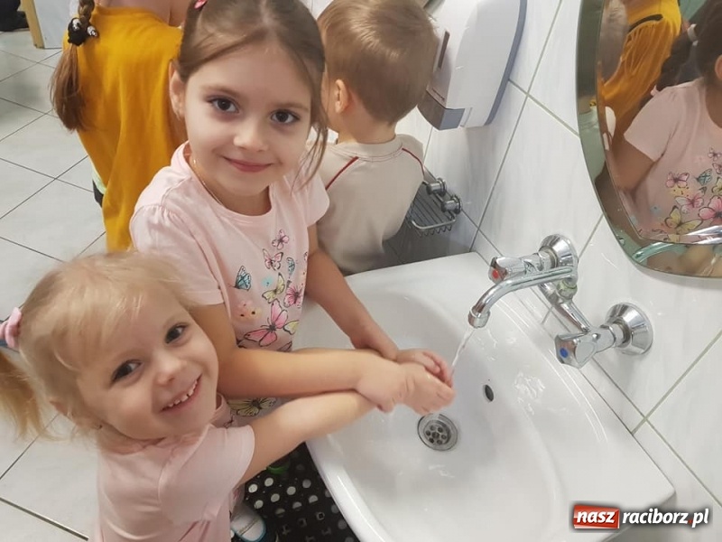 Zdjęcie w galerii na portalu naszraciborz.pl: Posłuchaj dzieci z Nędzy! Przedszkolaki działają lepiej niż kampanie reklamowe wiadomości z regionu