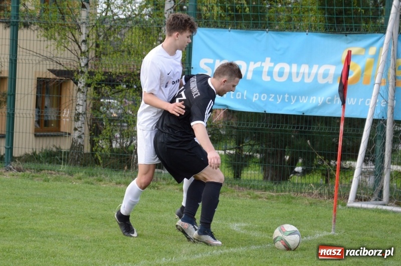 Zdjęcie w galerii na portalu naszraciborz.pl: B klasa: Markowice z kompletem punktów w Czyżowicach wiadomości z regionu