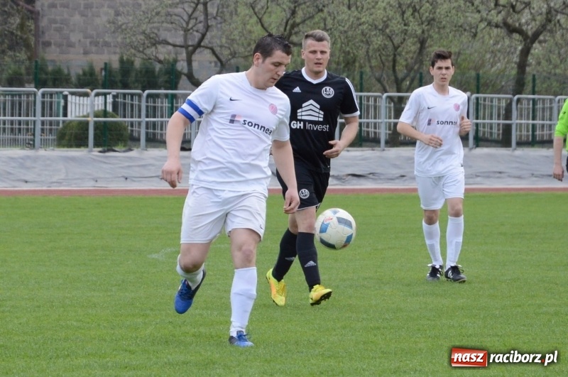 Zdjęcie w galerii na portalu naszraciborz.pl: B klasa: Markowice z kompletem punktów w Czyżowicach wiadomości z regionu