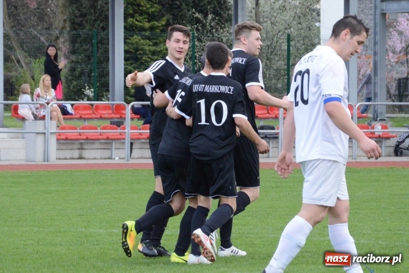 Zdjęcie w galerii na portalu naszraciborz.pl: B klasa: Markowice z kompletem punktów w Czyżowicach wiadomości z regionu
