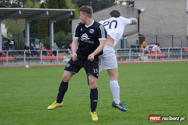 Zdjęcie w galerii na portalu naszraciborz.pl: B klasa: Markowice z kompletem punktów w Czyżowicach wiadomości z regionu