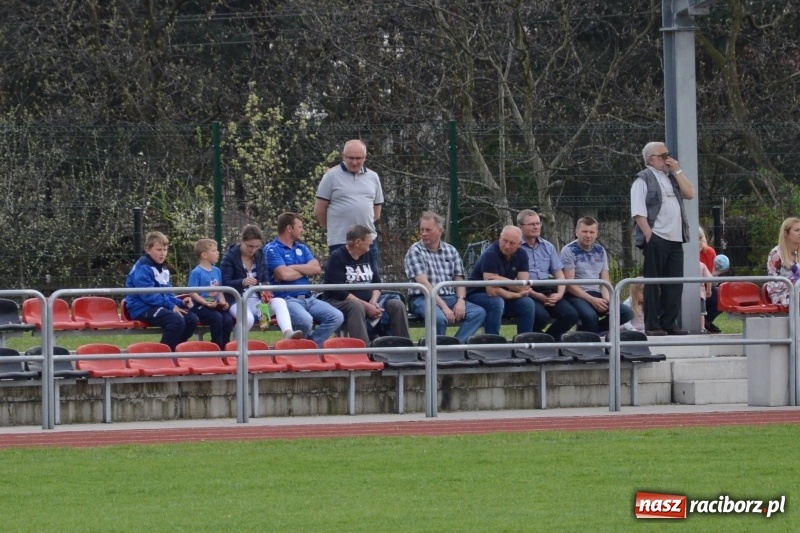 Zdjęcie w galerii na portalu naszraciborz.pl: B klasa: Markowice z kompletem punktów w Czyżowicach wiadomości z regionu