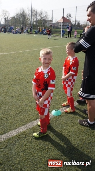 Zdjęcie w galerii na portalu naszraciborz.pl: Żaki młodsze LKS Tworków na Kinder Cup Orzesze wiadomości z regionu