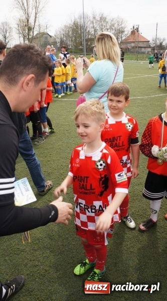 Zdjęcie w galerii na portalu naszraciborz.pl: Żaki młodsze LKS Tworków na Kinder Cup Orzesze wiadomości z regionu