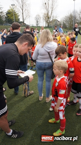 Zdjęcie w galerii na portalu naszraciborz.pl: Żaki młodsze LKS Tworków na Kinder Cup Orzesze wiadomości z regionu