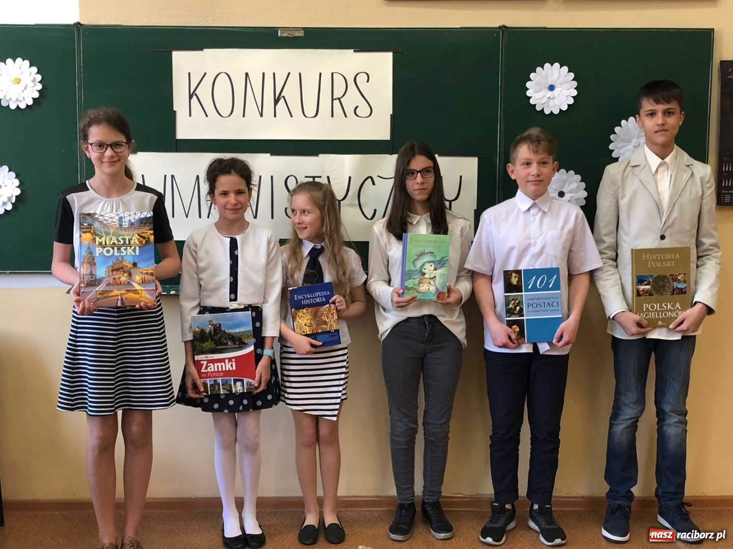Zdjęcie w galerii na portalu naszraciborz.pl: XIX Międzyszkolny Konkurs Humanistyczny w SP 4 za nami wiadomości z regionu
