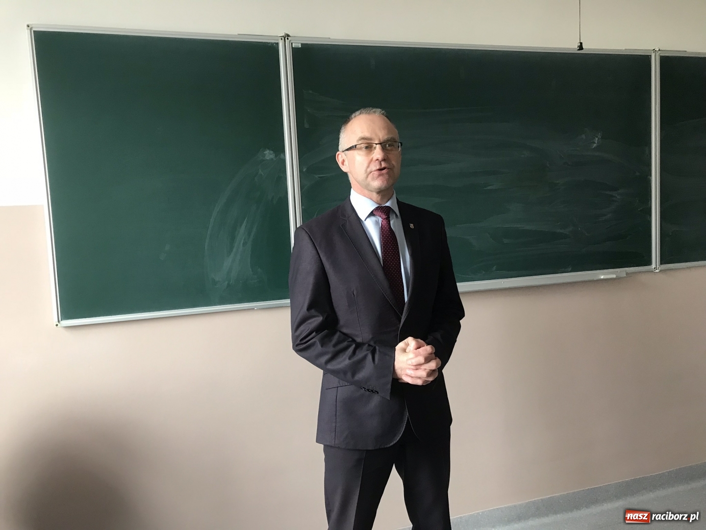 Zdjęcie w galerii na portalu naszraciborz.pl: O samorządności i kierunkach studiów. Wśród maturzystów rysuje się nowy trend wiadomości z regionu