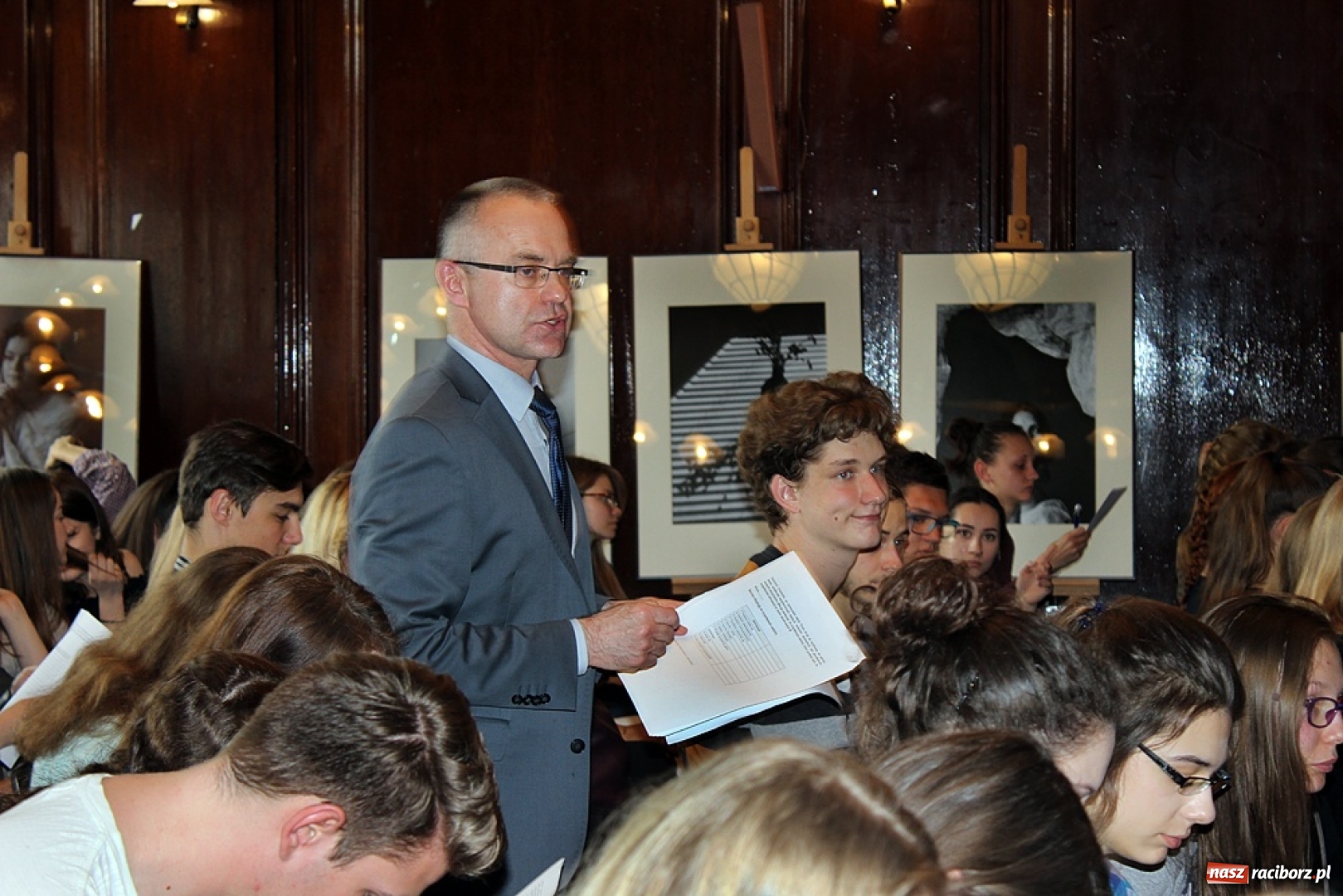 Zdjęcie w galerii na portalu naszraciborz.pl: O samorządności i kierunkach studiów. Wśród maturzystów rysuje się nowy trend wiadomości z regionu