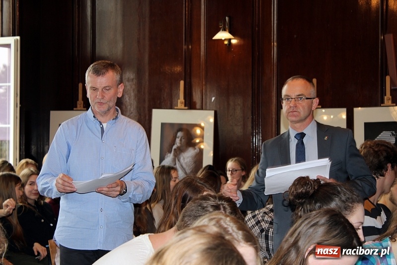 Zdjęcie w galerii na portalu naszraciborz.pl: O samorządności i kierunkach studiów. Wśród maturzystów rysuje się nowy trend wiadomości z regionu