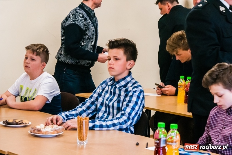Zdjęcie w galerii na portalu naszraciborz.pl: Poznaliśmy powiatową mistrzynię oraz mistrzów wiedzy pożarniczej  wiadomości z regionu