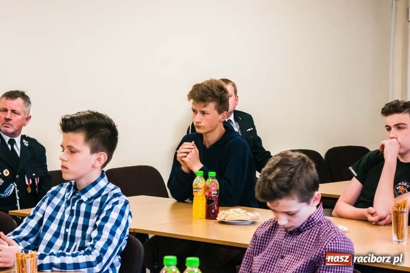 Zdjęcie w galerii na portalu naszraciborz.pl: Poznaliśmy powiatową mistrzynię oraz mistrzów wiedzy pożarniczej  wiadomości z regionu