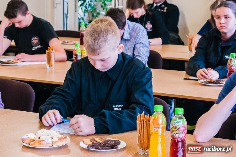 Zdjęcie w galerii na portalu naszraciborz.pl: Poznaliśmy powiatową mistrzynię oraz mistrzów wiedzy pożarniczej  wiadomości z regionu