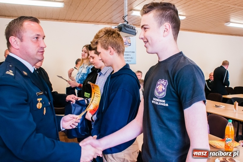 Zdjęcie w galerii na portalu naszraciborz.pl: Poznaliśmy powiatową mistrzynię oraz mistrzów wiedzy pożarniczej  wiadomości z regionu