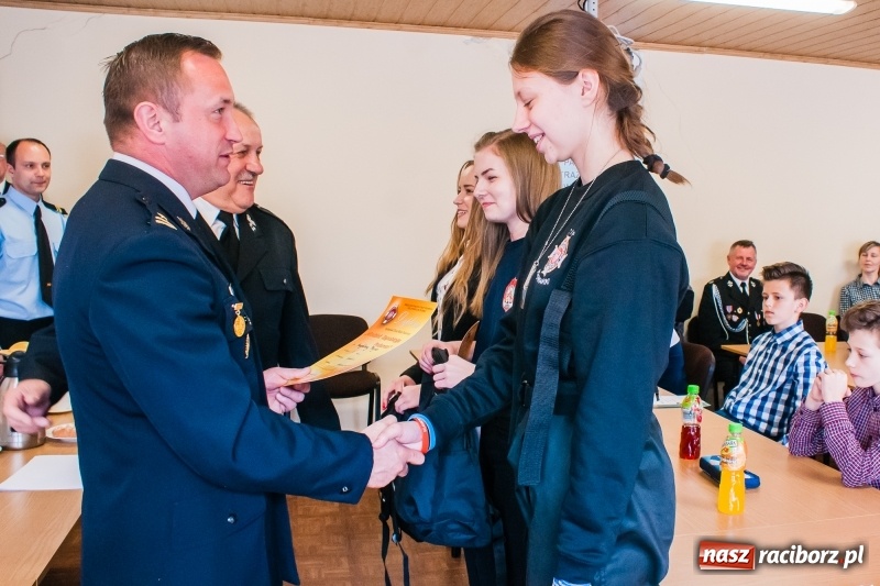 Zdjęcie w galerii na portalu naszraciborz.pl: Poznaliśmy powiatową mistrzynię oraz mistrzów wiedzy pożarniczej  wiadomości z regionu