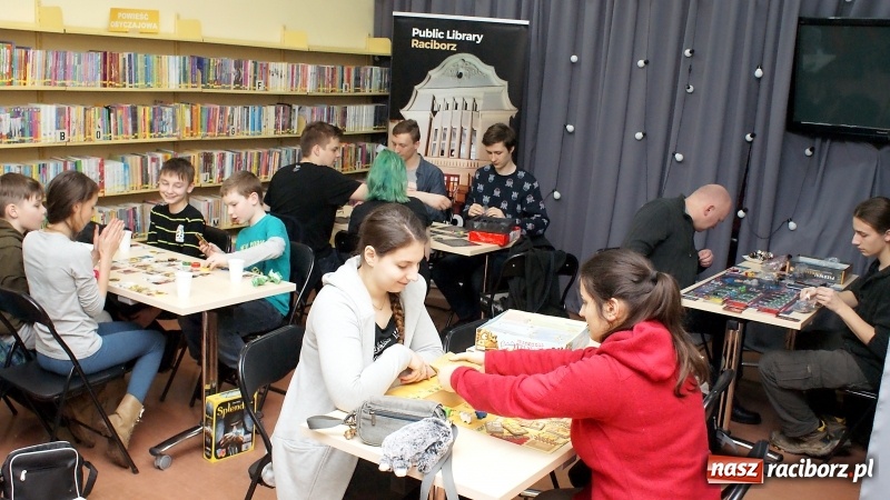 Zdjęcie w galerii na portalu naszraciborz.pl: Biblioteka zaprasza na maraton gier planszowych wiadomości z regionu