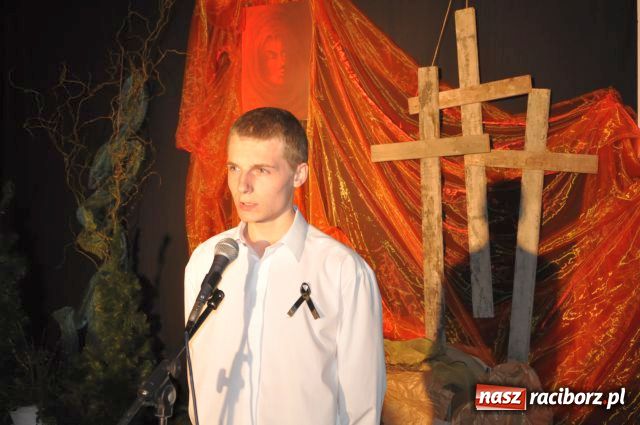 Zdjęcie w galerii na portalu naszraciborz.pl: Rozpoczęli od 