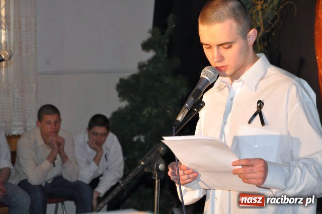 Zdjęcie w galerii na portalu naszraciborz.pl: Rozpoczęli od 