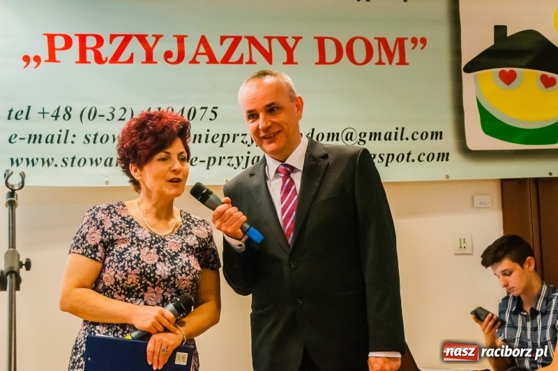 Zdjęcie w galerii na portalu naszraciborz.pl: Dom i tradycje. Konferencja Stowarzyszenia Rodzin Zastępczych na Zamku Piastowskim wiadomości z regionu