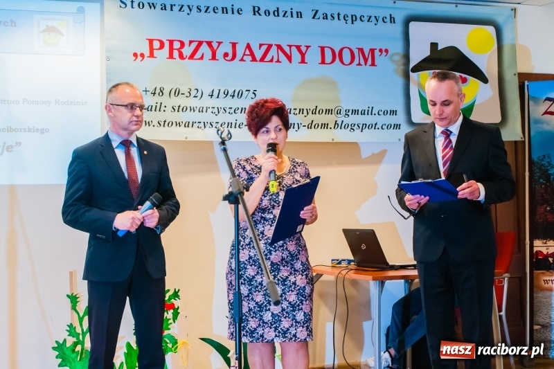 Zdjęcie w galerii na portalu naszraciborz.pl: Dom i tradycje. Konferencja Stowarzyszenia Rodzin Zastępczych na Zamku Piastowskim wiadomości z regionu