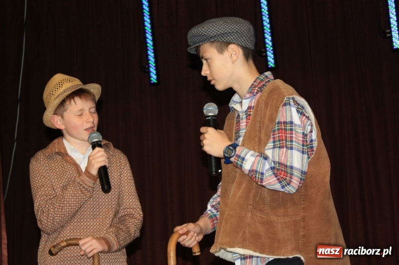 Zdjęcie w galerii na portalu naszraciborz.pl: Najmłodsi artyści z gminy Krzanowice mieli dziś swój festiwal wiadomości z regionu