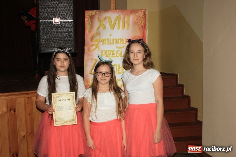 Zdjęcie w galerii na portalu naszraciborz.pl: Najmłodsi artyści z gminy Krzanowice mieli dziś swój festiwal wiadomości z regionu